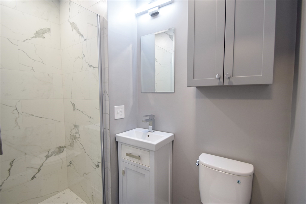 142 Sutherland Rd, Brighton