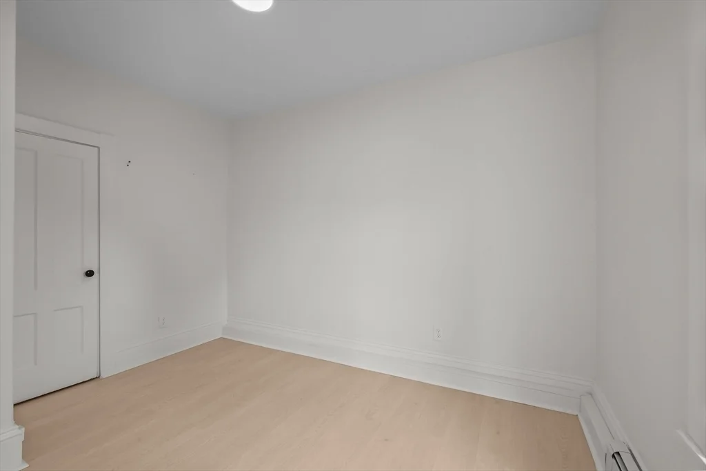 6 Coffin Avenue Ct, New Bedford