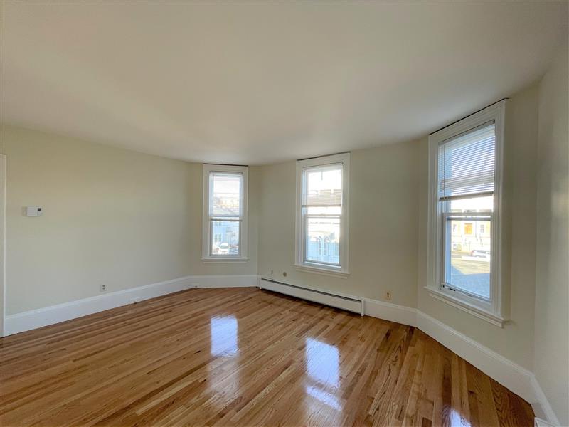 24 Chestnut St, Malden