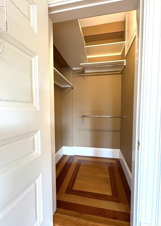 290 Commonwealth Ave, Back Bay