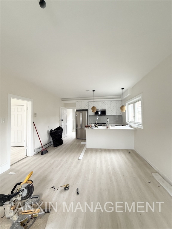 144H Spring St, East Cambridge