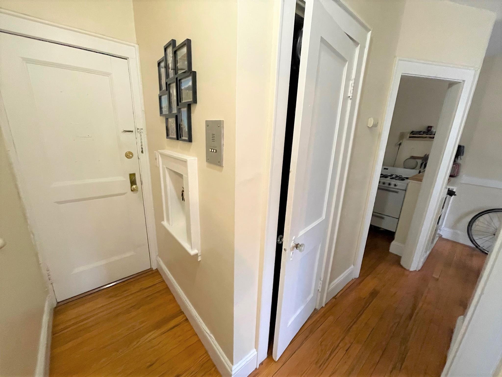 Studio bed, 1 bath apartment for rent at 4 Cogswell Ave Unit 46, Porter Square — photo 2 of 12