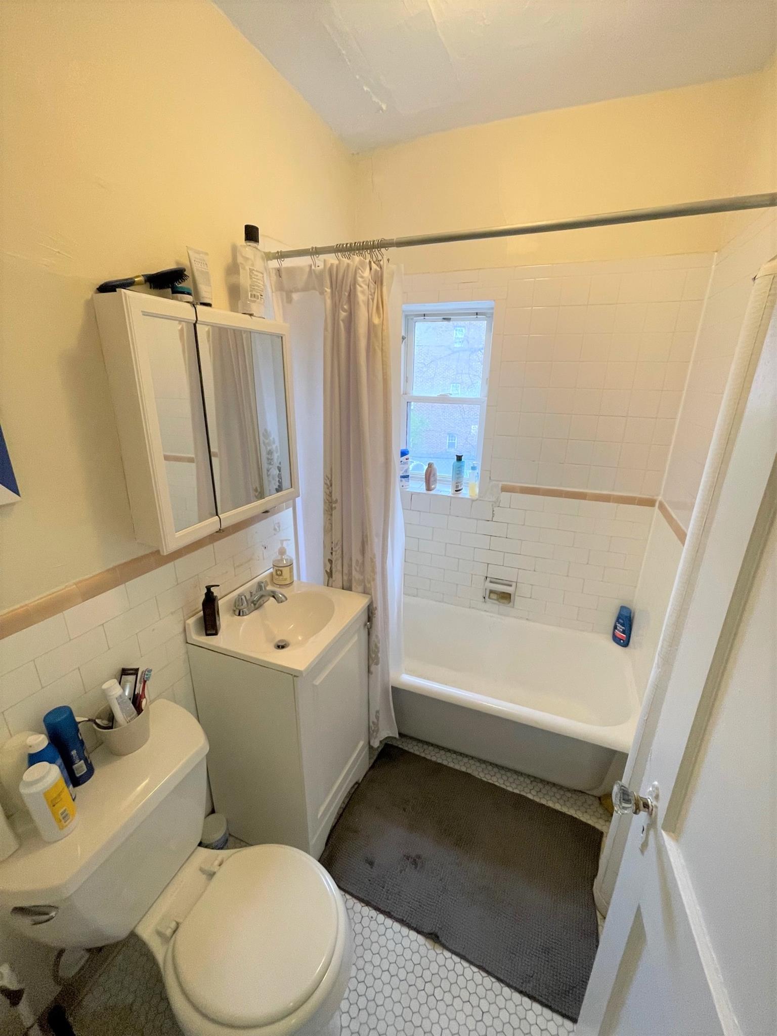 Studio bed, 1 bath apartment for rent at 4 Cogswell Ave Unit 46, Porter Square — photo 3 of 12