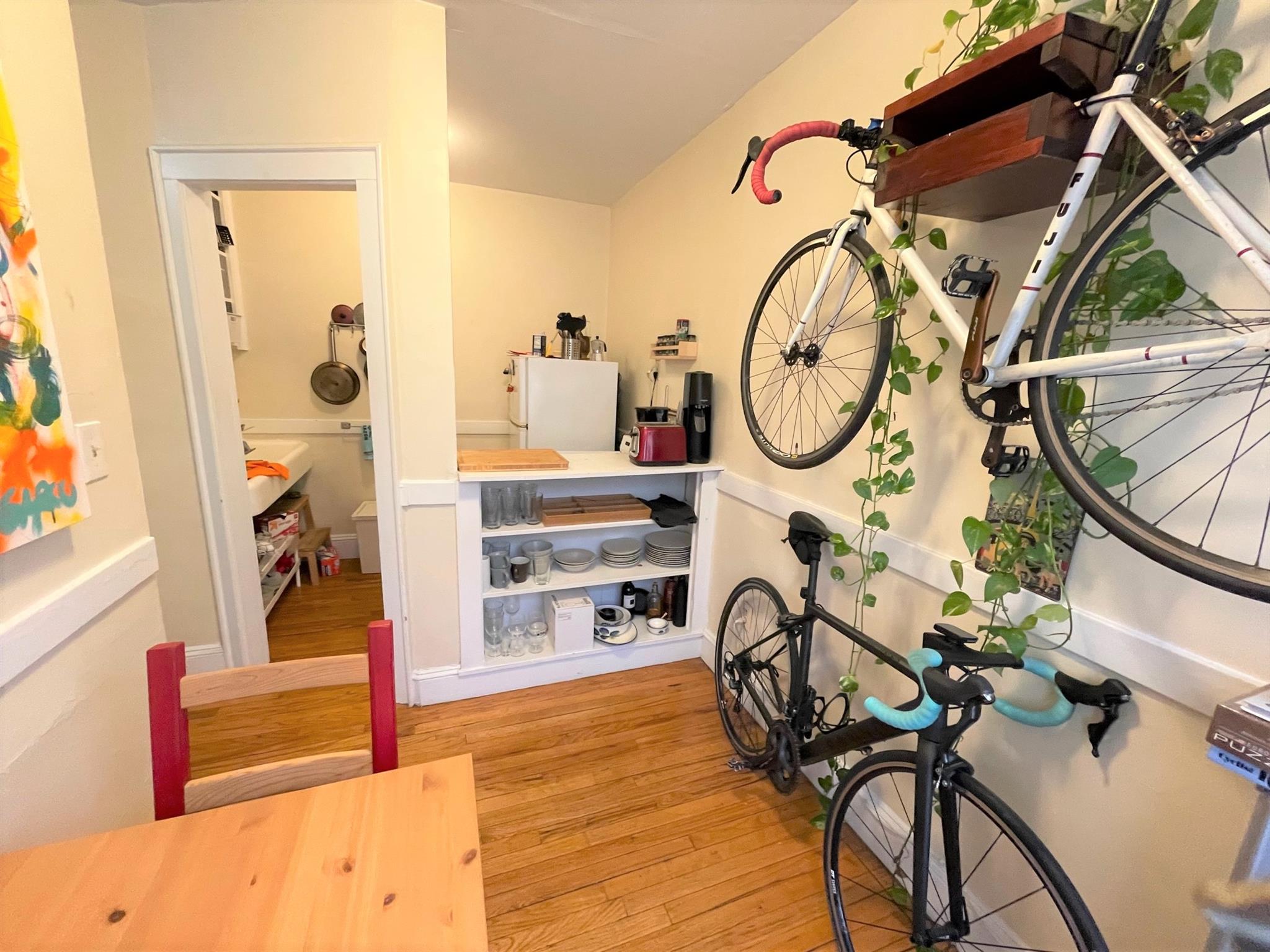 Studio bed, 1 bath apartment for rent at 4 Cogswell Ave Unit 46, Porter Square — photo 7 of 12