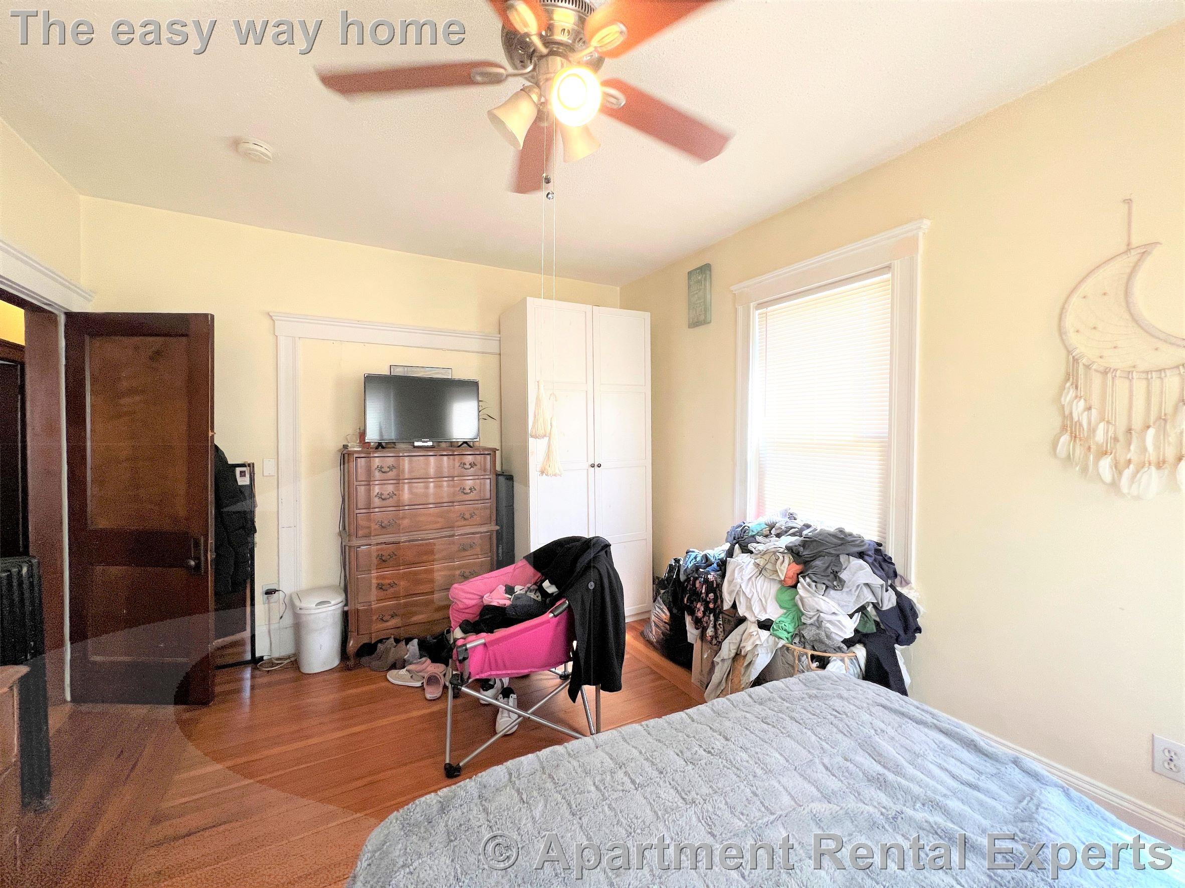 223 Holland St, Davis Square