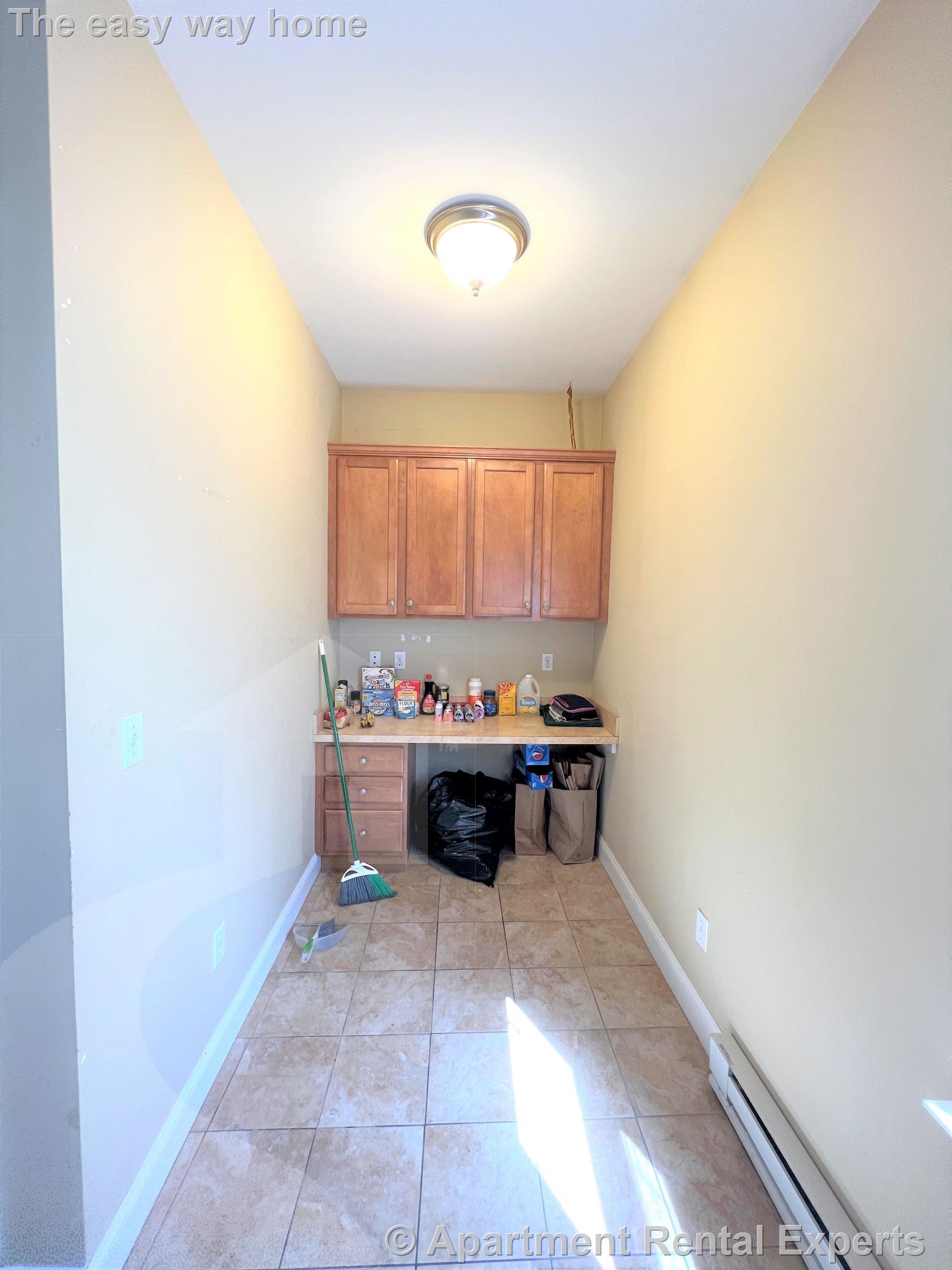 223 Holland St, Davis Square