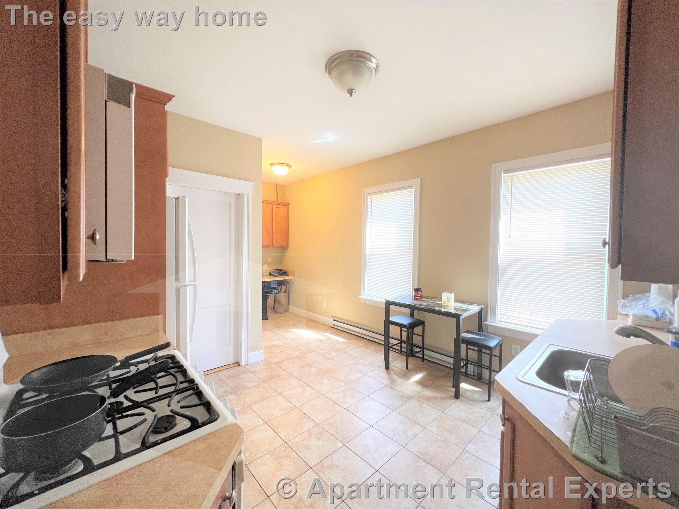 223 Holland St, Davis Square