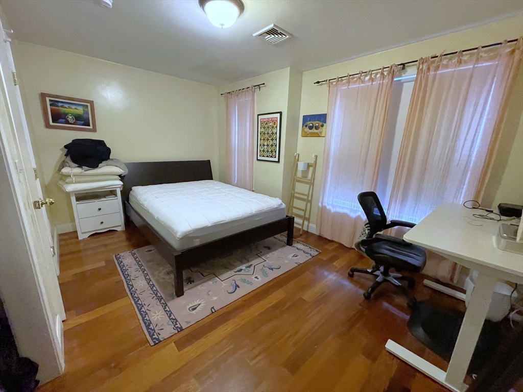 239 Prospect St, The Port