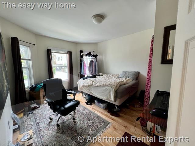 128 Cedar St, Davis Square