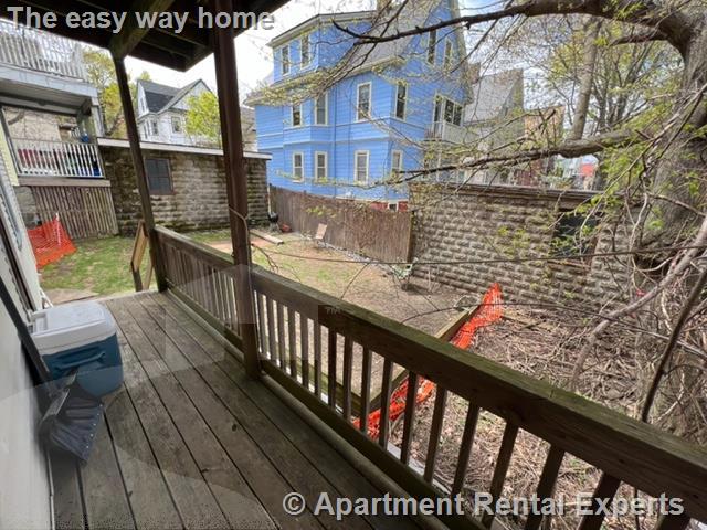 128 Cedar St, Davis Square