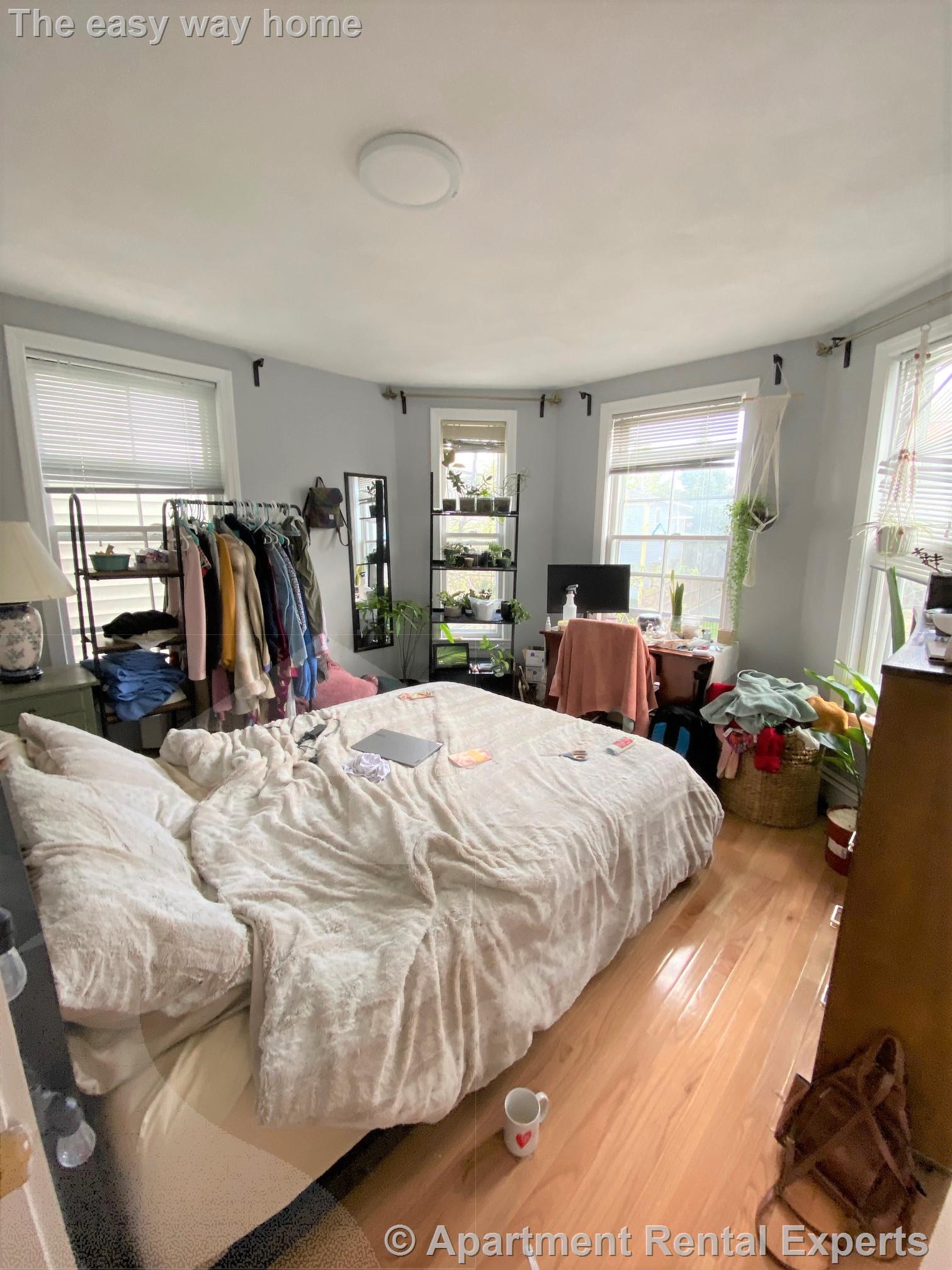 359-361 Western Ave, Cambridgeport