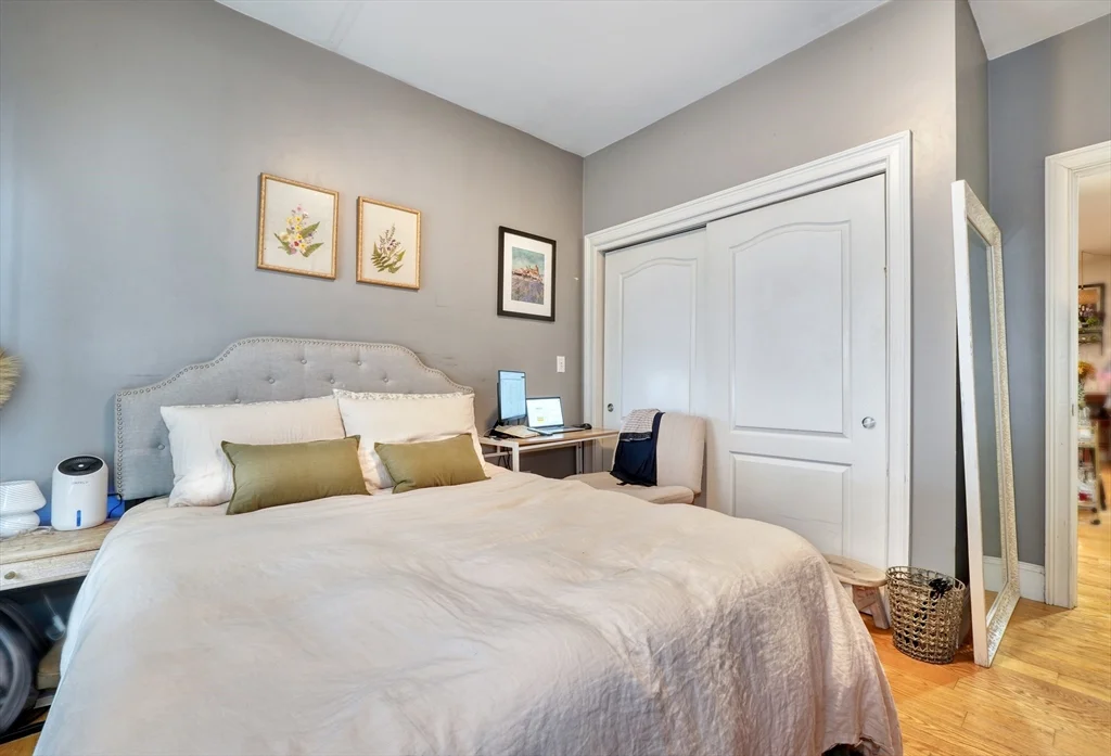 227 Bowen St, South Boston