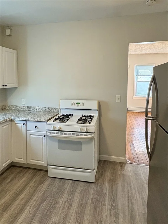 32 Quequechan St, Fall River