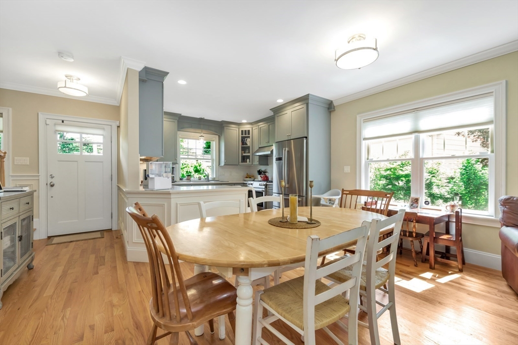 68 Woburn St, Lexington