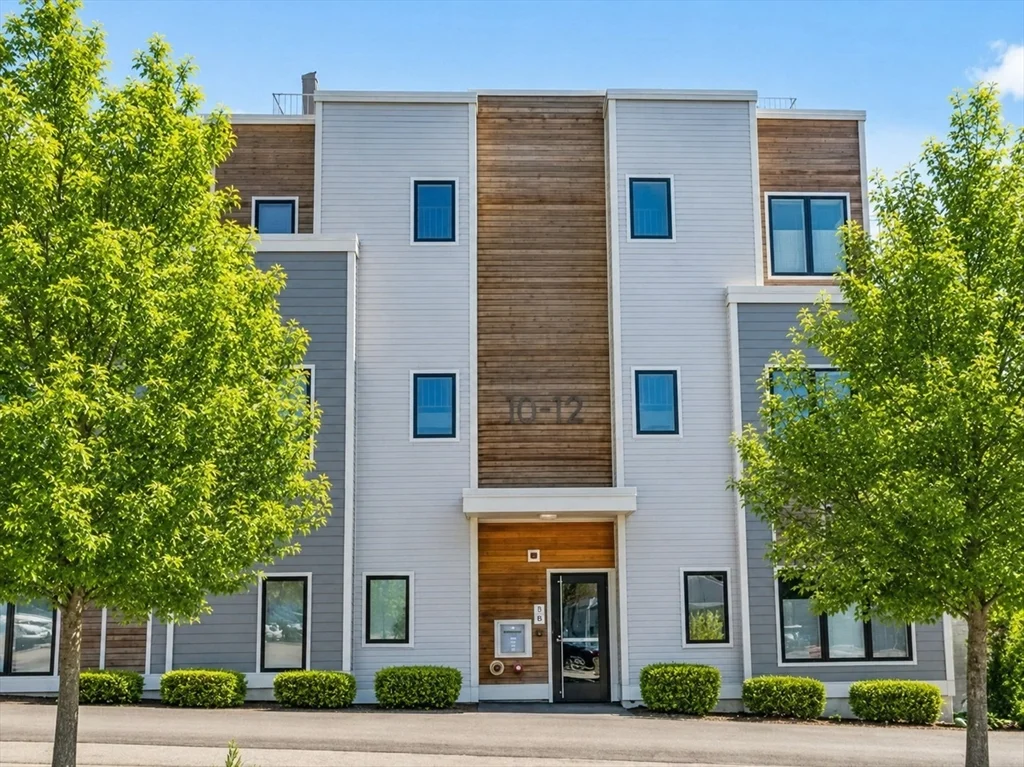 10-12 Tafthill Park, Roslindale