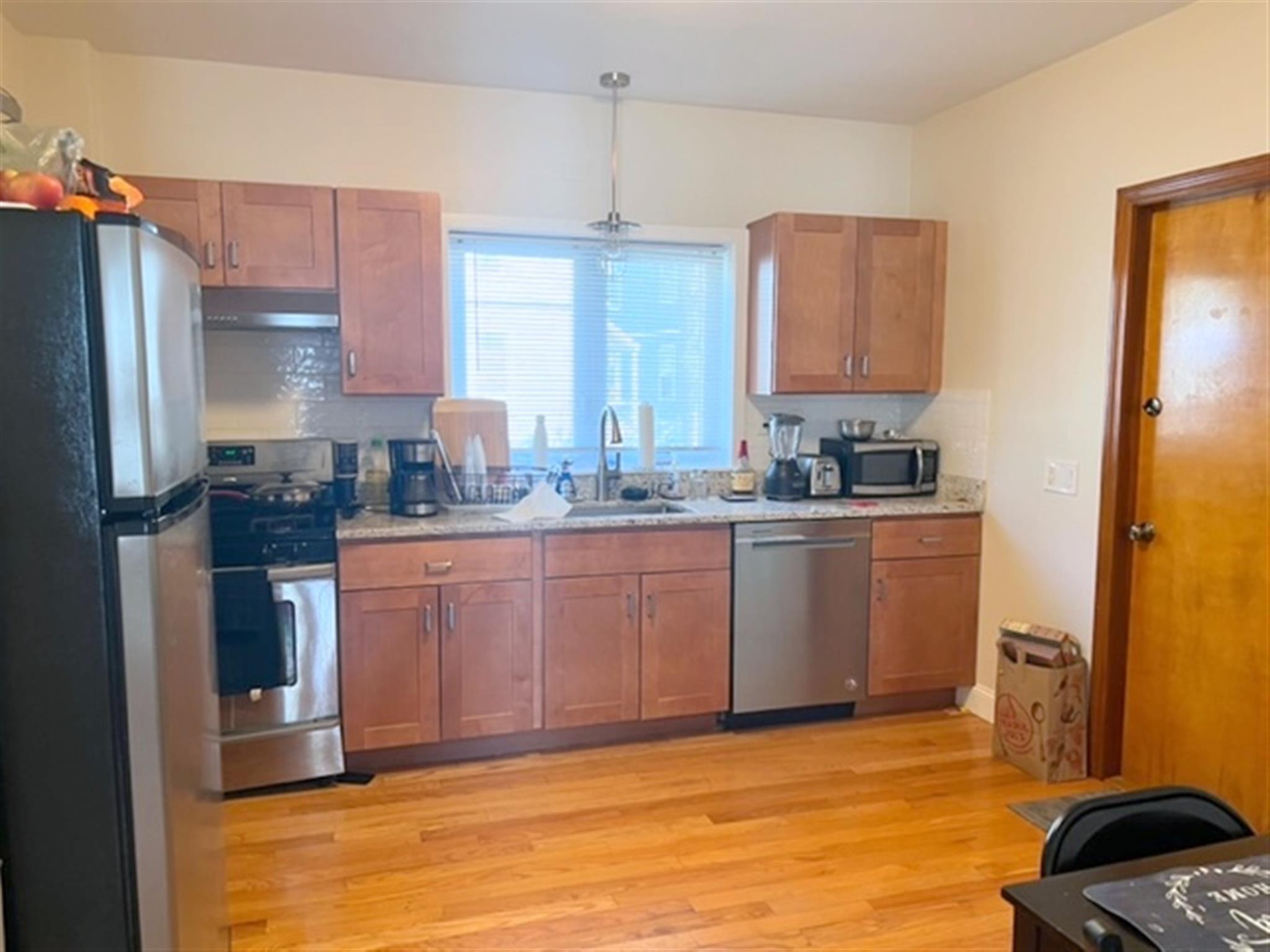 3 bed, 1 bath apartment for rent at 17-19 Cutter Ave Unit 1, Davis Square — photo 6 of 17