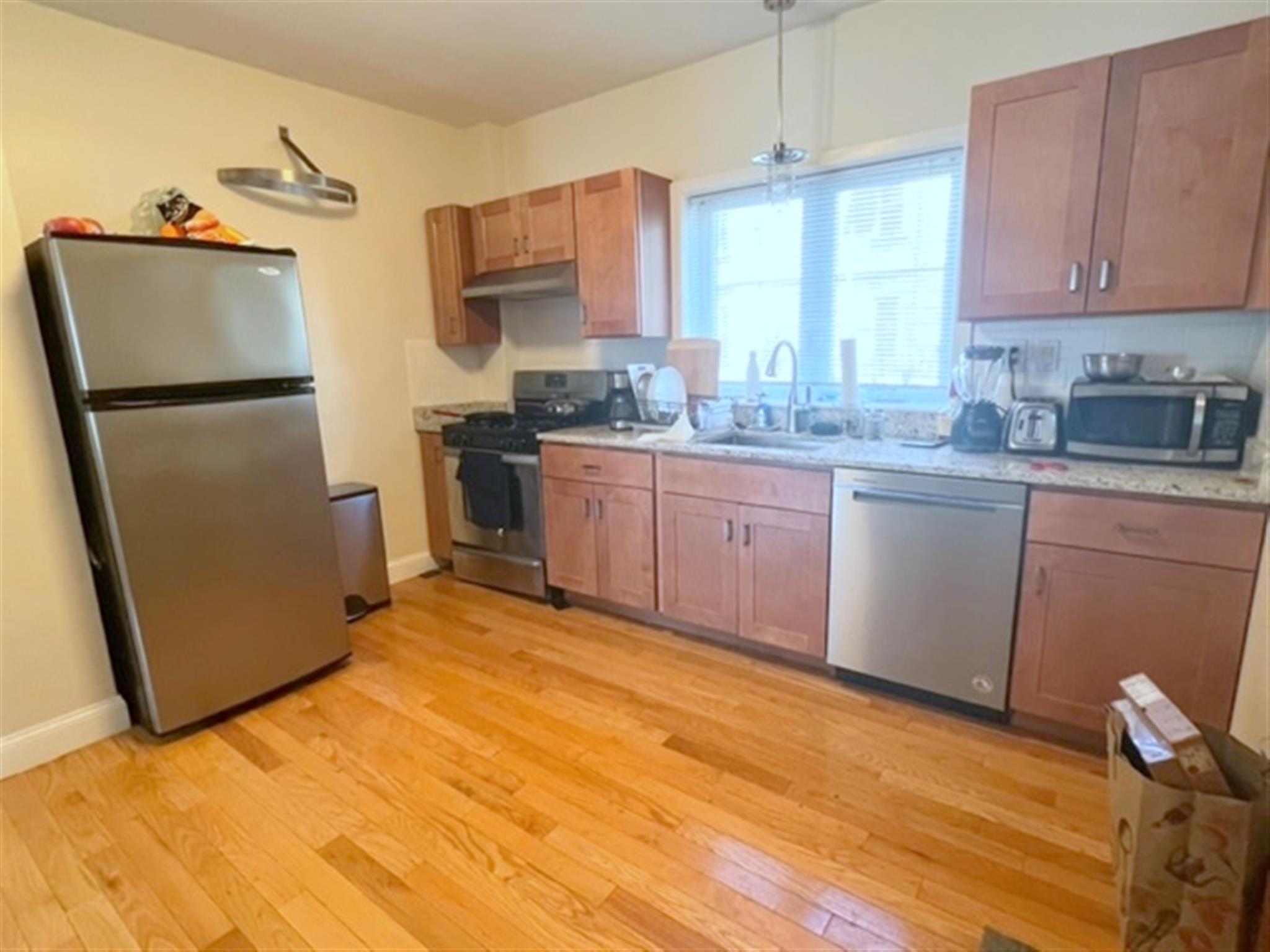 3 bed, 1 bath apartment for rent at 17-19 Cutter Ave Unit 1, Davis Square — photo 7 of 17