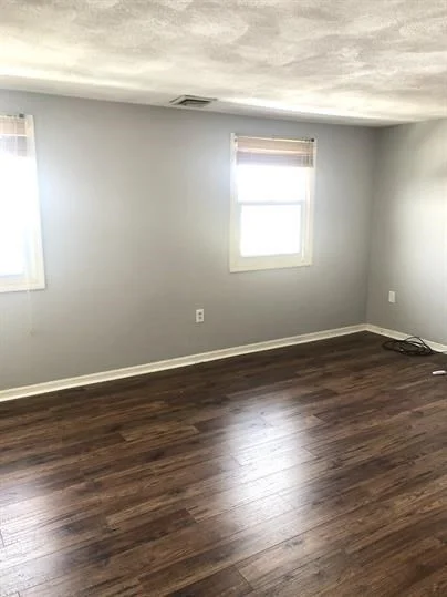 3 Circuit Ln, Watertown