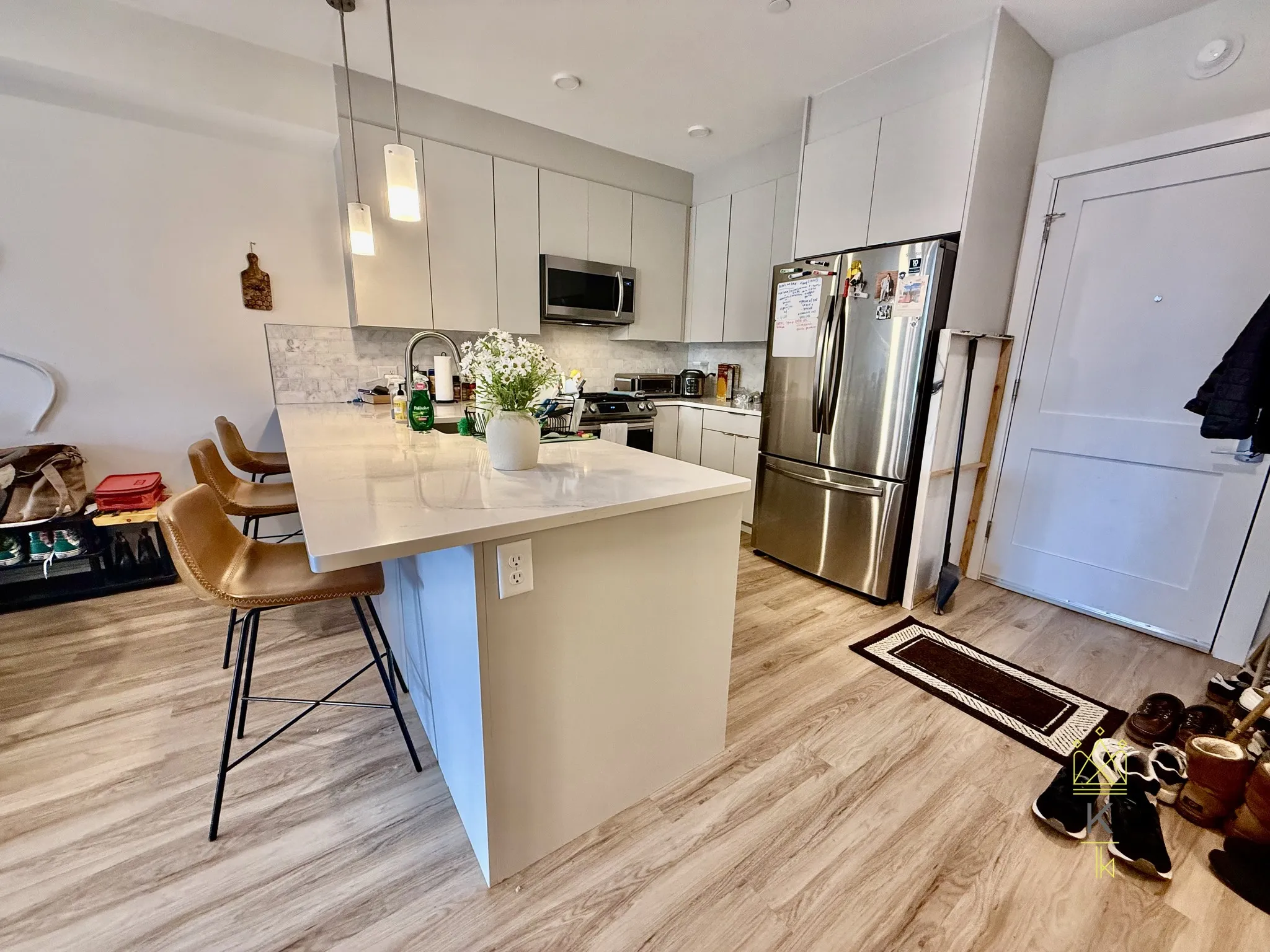 458 Washington St, Brighton