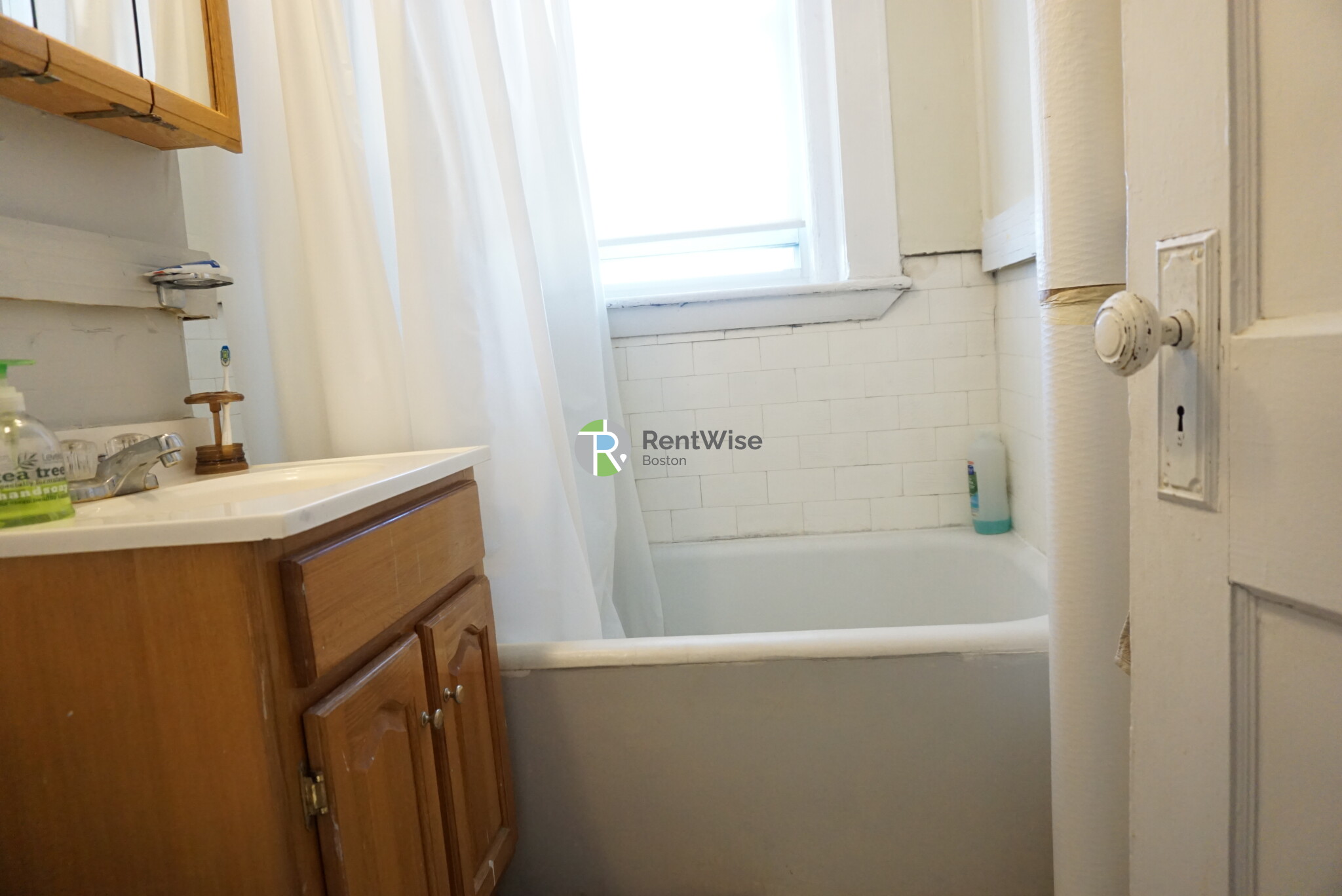 236 Kelton St, Allston