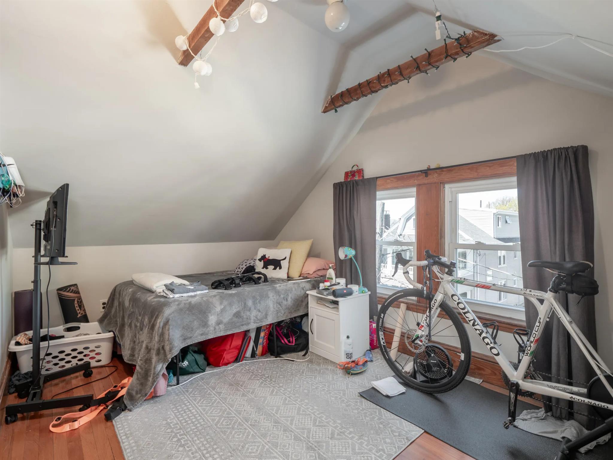 3 bed, 1 bath apartment for rent at 54 Upland Rd Unit 2A, Teele Square — photo 15 of 22