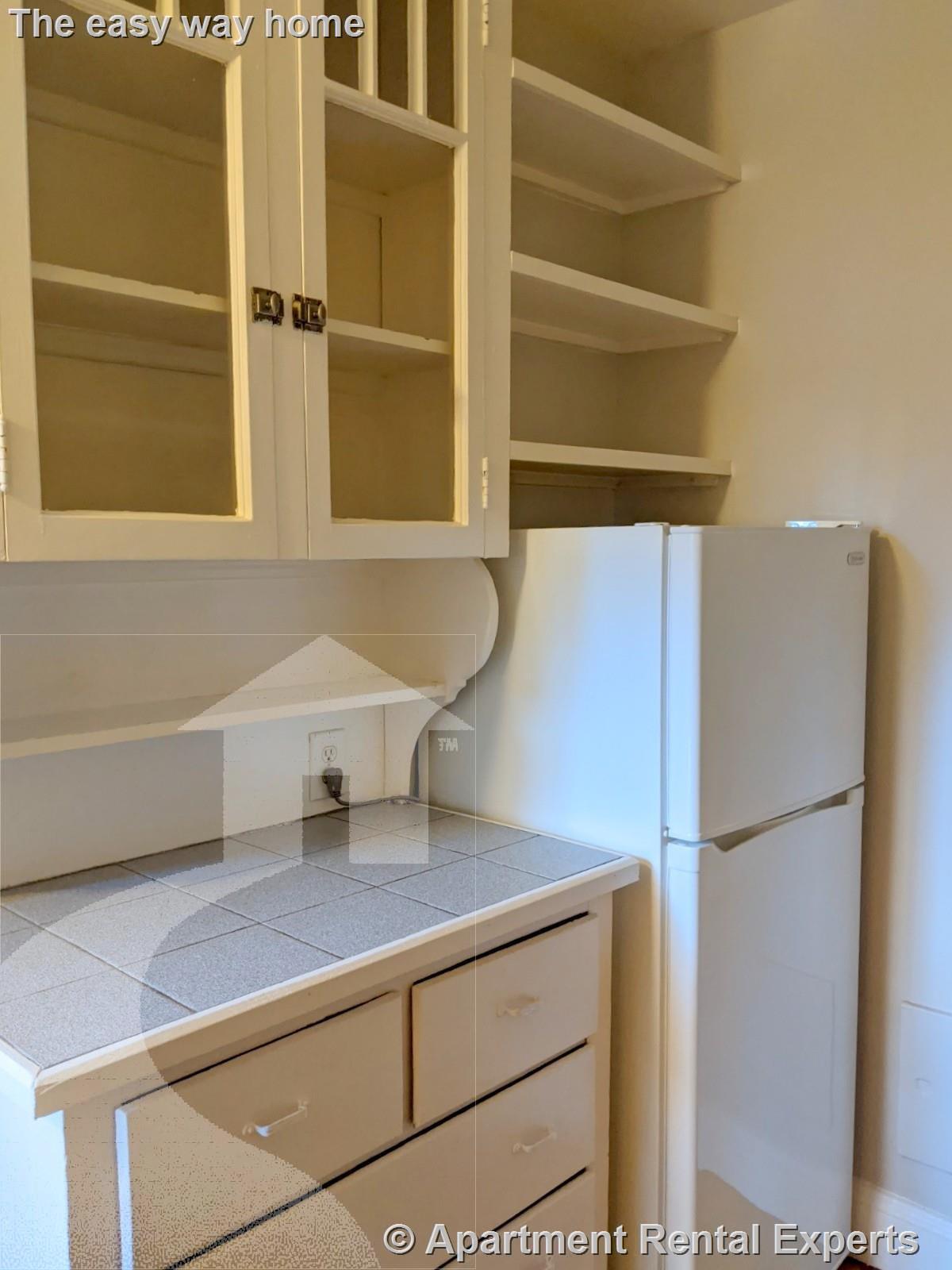 119 College Ave, Davis Square