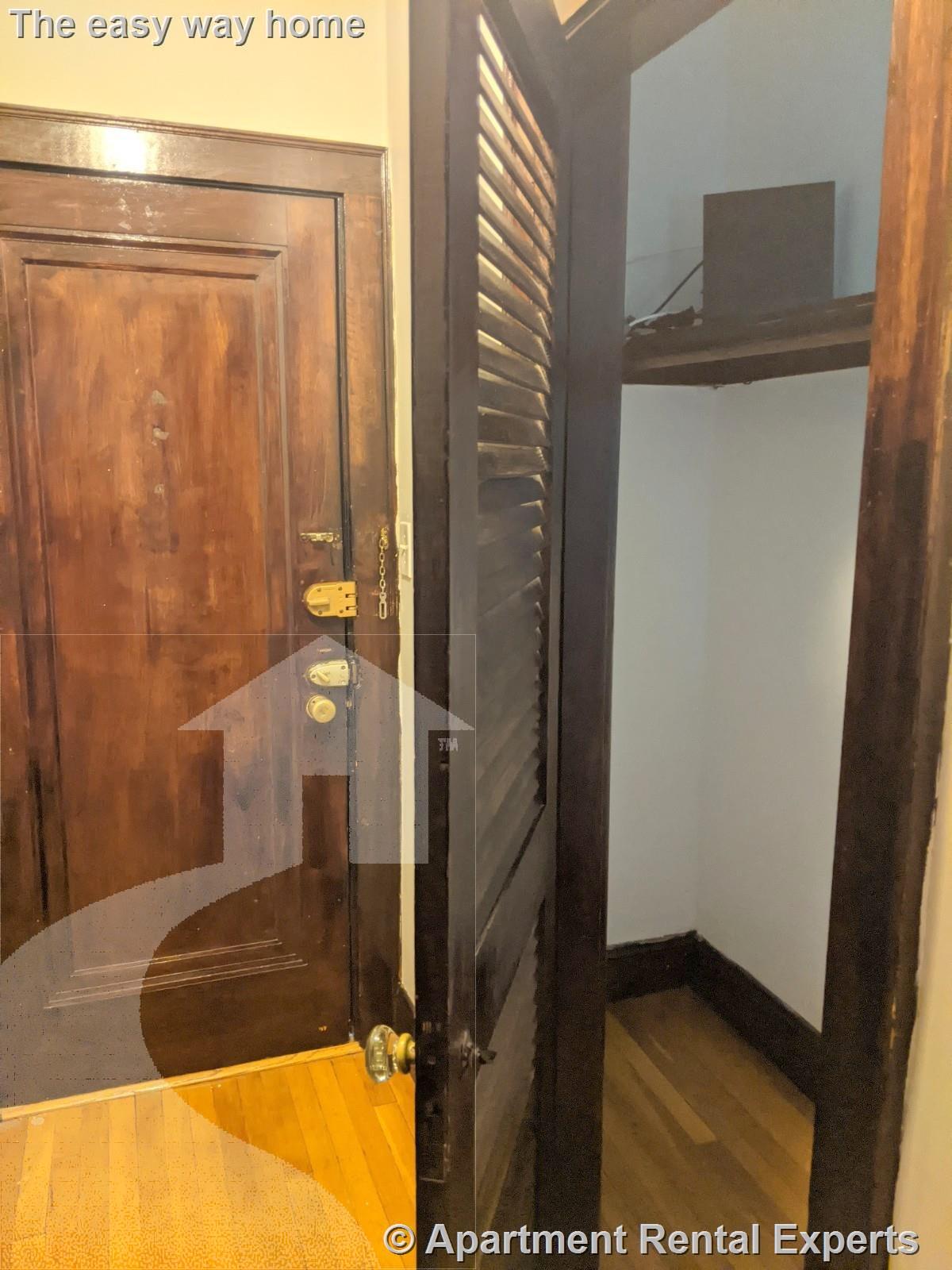 119 College Ave, Davis Square