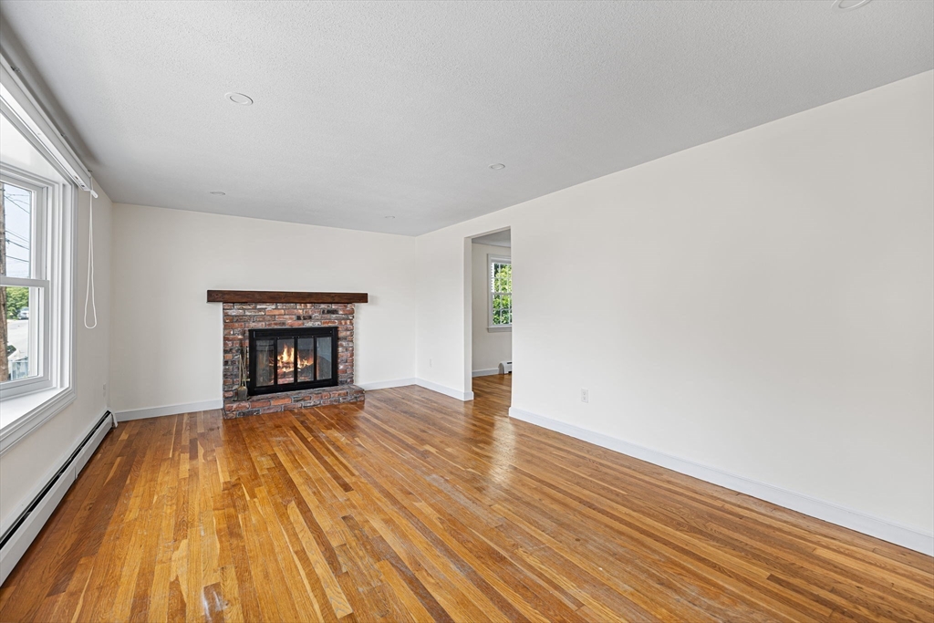 194 Glenellen Rd, West Roxbury