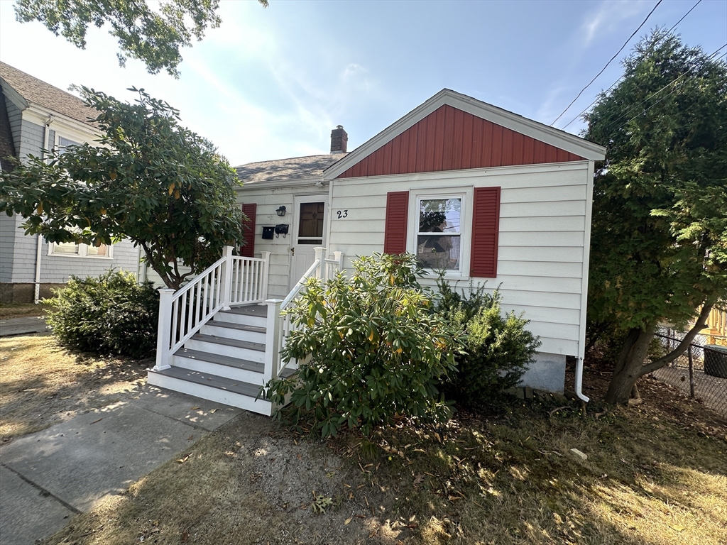 23 Safford St, Quincy