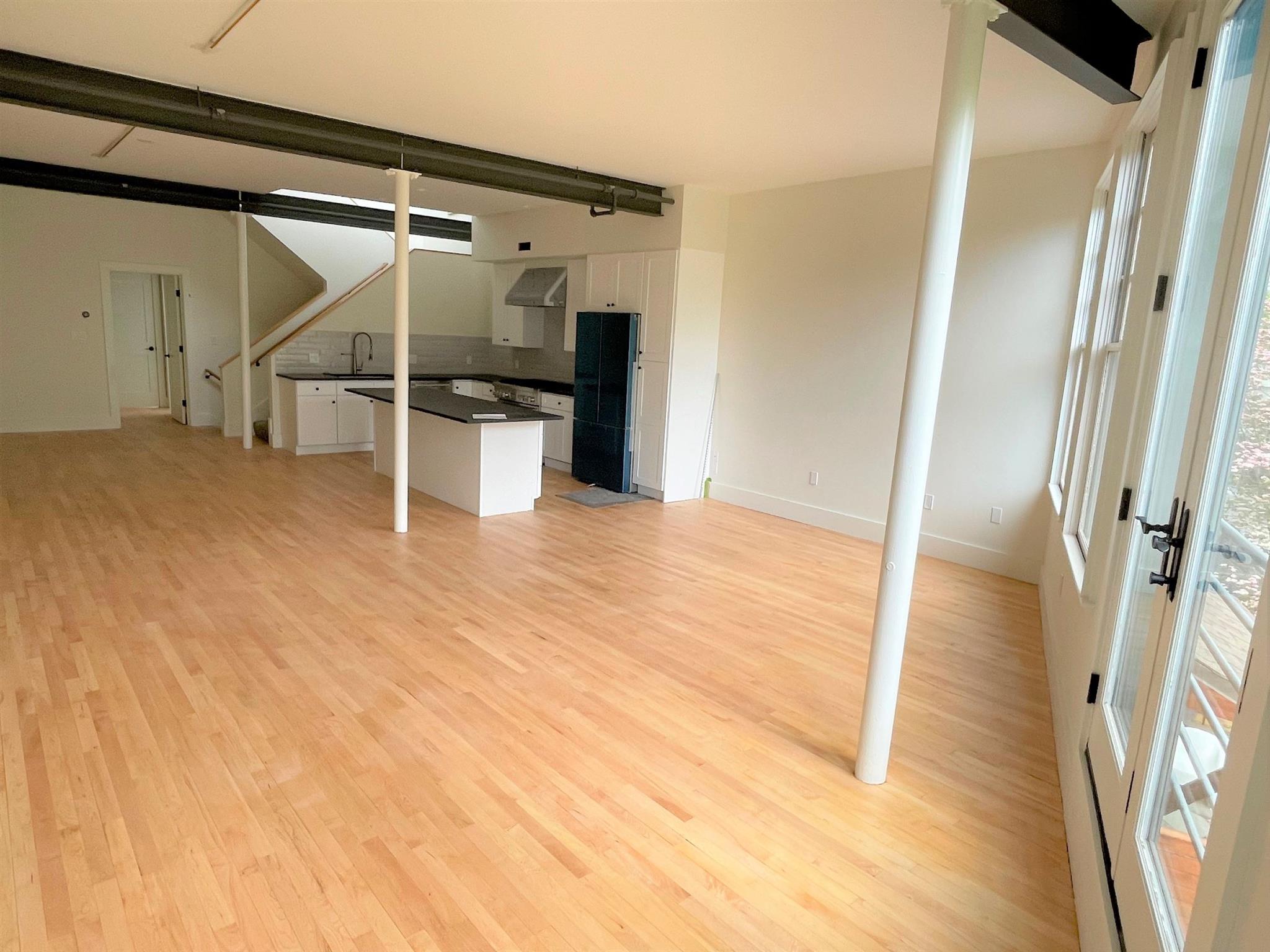 3.5 bed, 2.5 bath apartment for rent at 58 Regent St Unit 2, Porter Square — photo 7 of 16