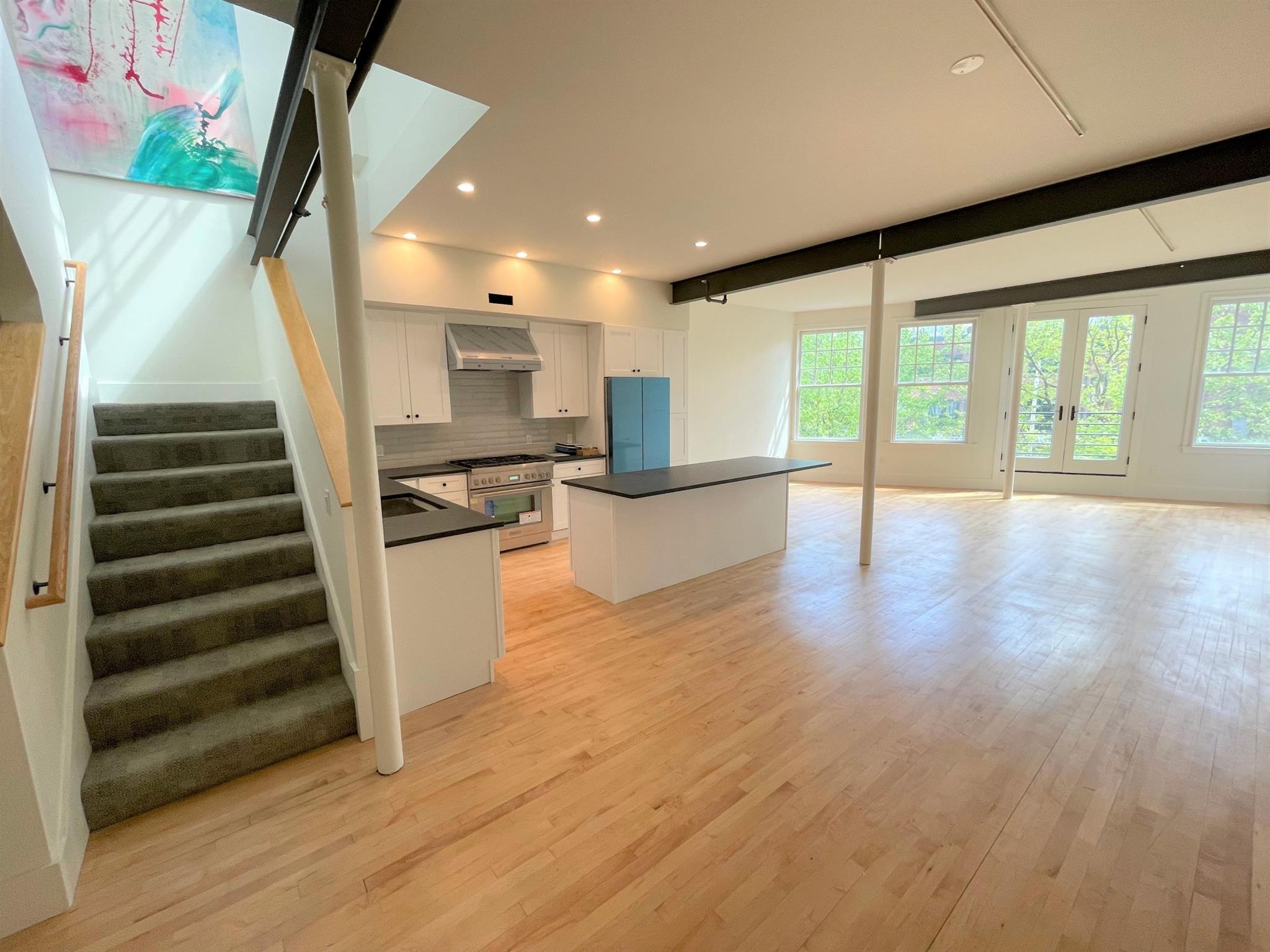 3.5 bed, 2.5 bath apartment for rent at 58 Regent St Unit 2, Porter Square — photo 11 of 16