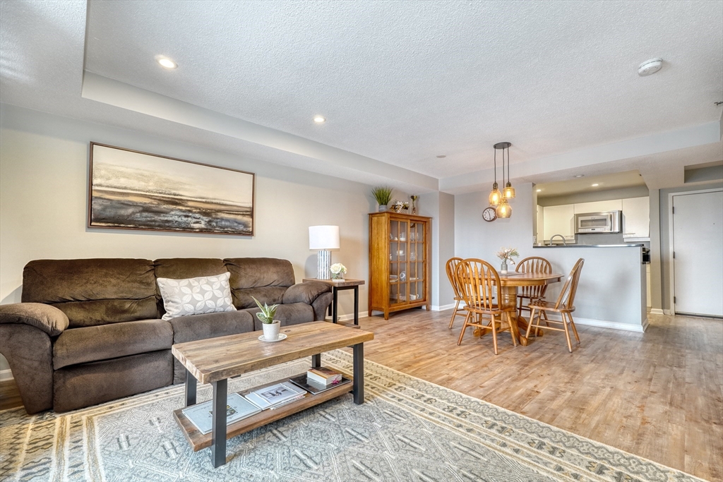 3 Seal Harbor Rd, Winthrop