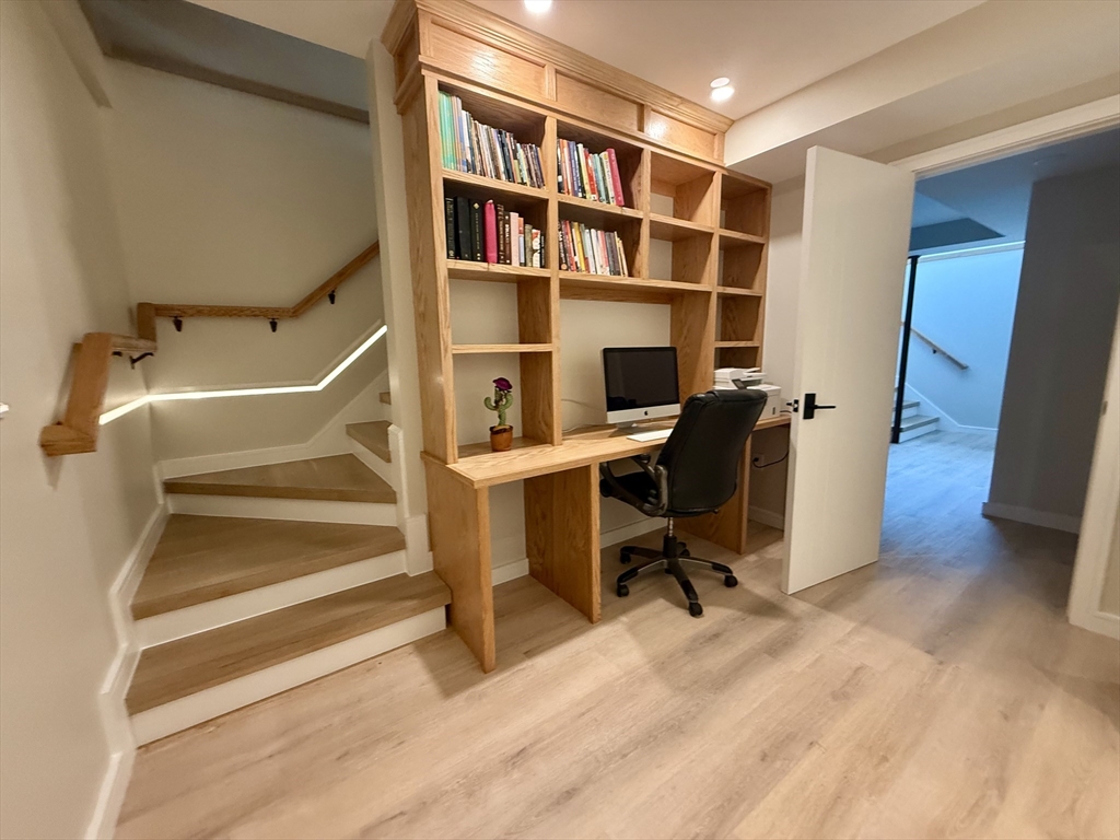 14 Bernard Circle, Tisbury