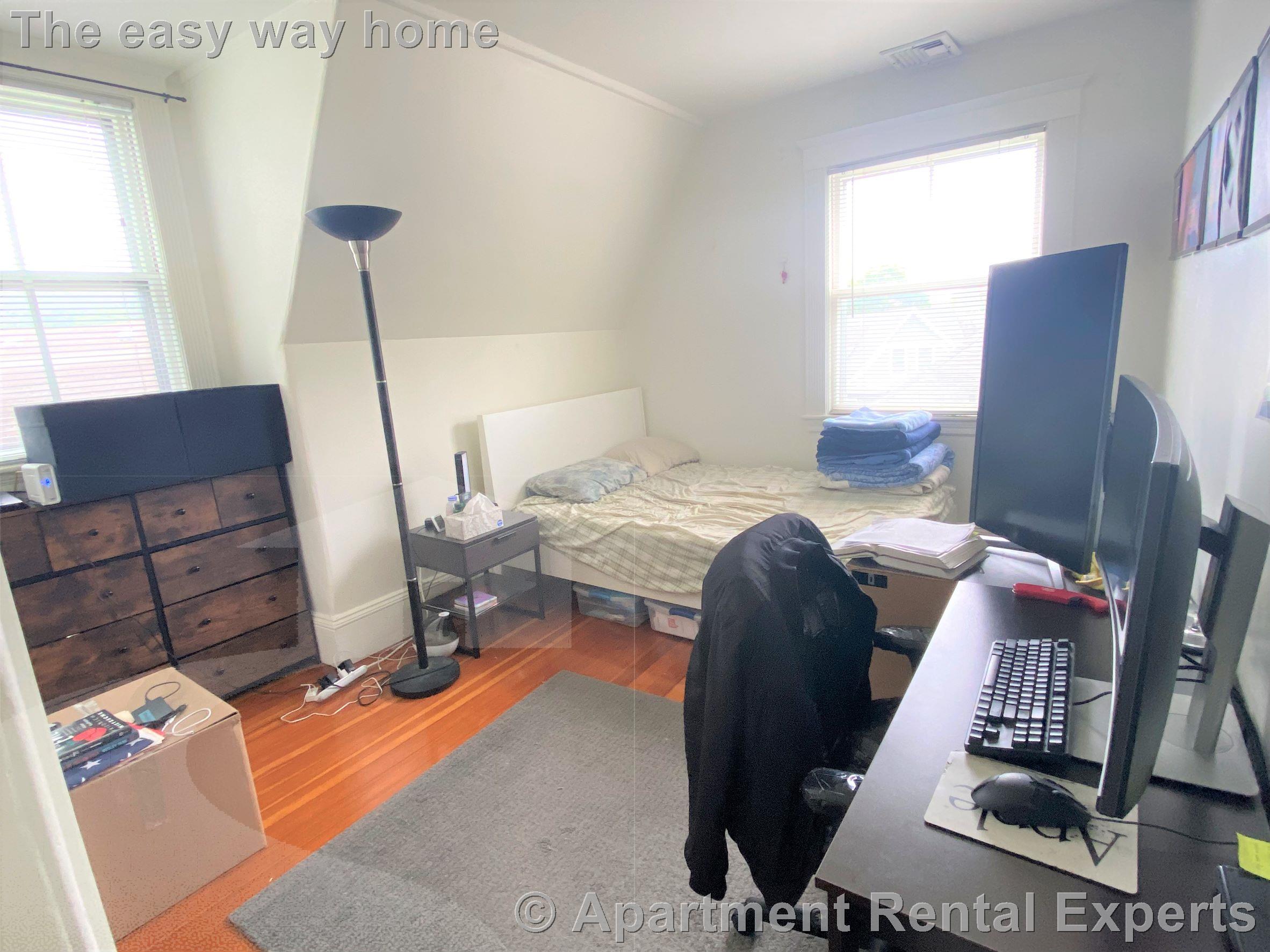 79 College Ave, Davis Square