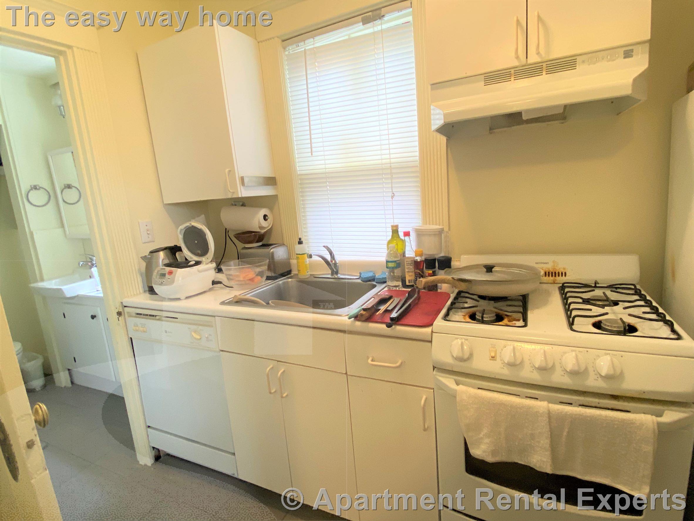 79 College Ave, Davis Square