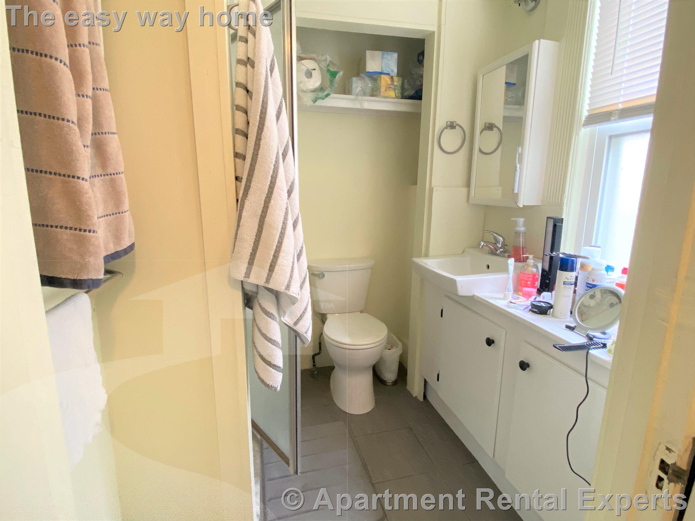 79 College Ave, Davis Square