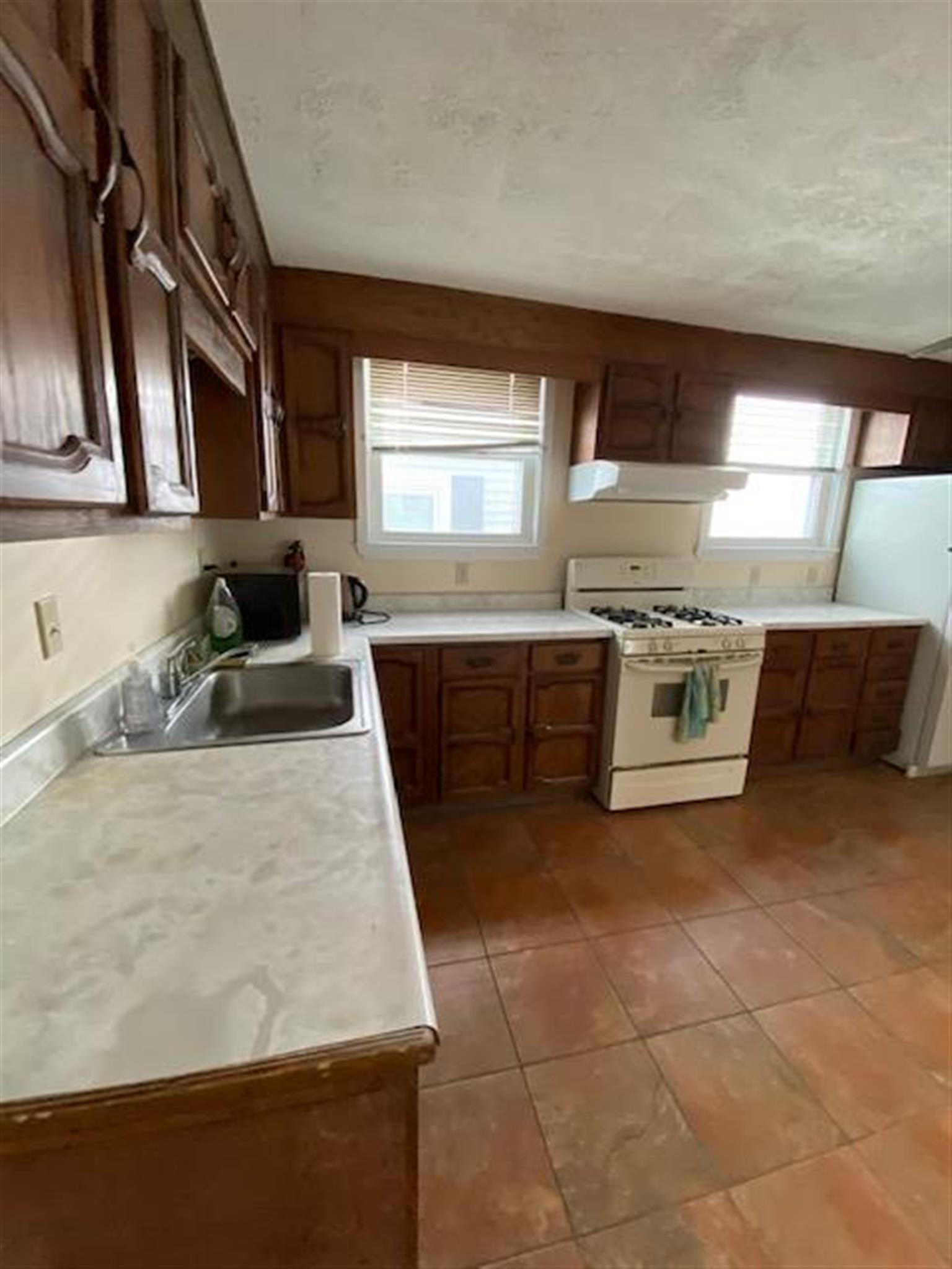 2.5 bed, 1 bath apartment for rent at 49 Porter Rd Unit 2, Porter Square — photo 25 of 29