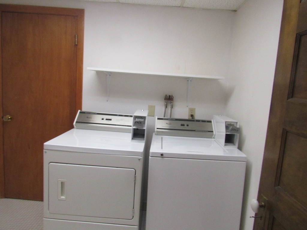 25 Crescent, Oakdale