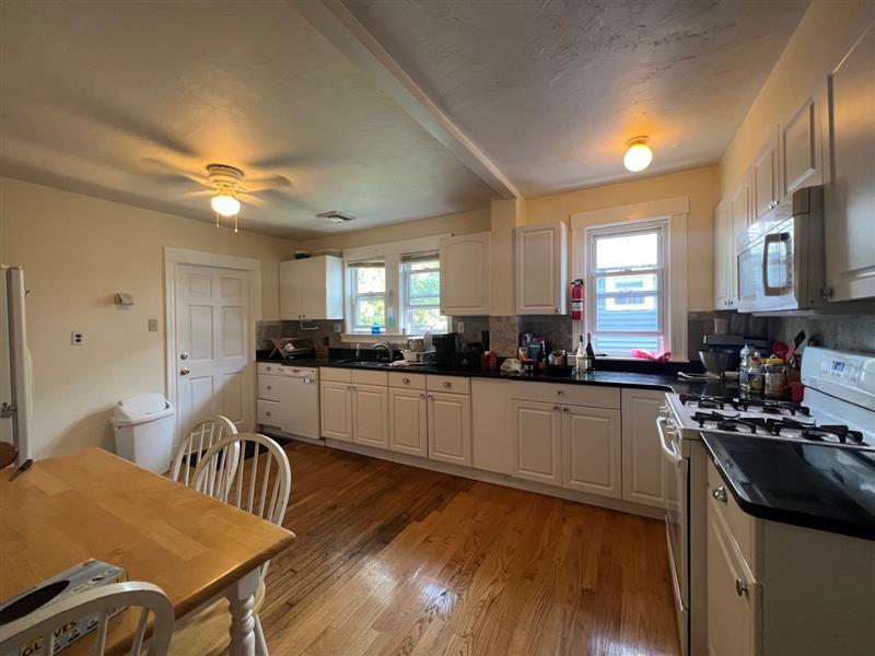 119 Albion St, Powder House Square