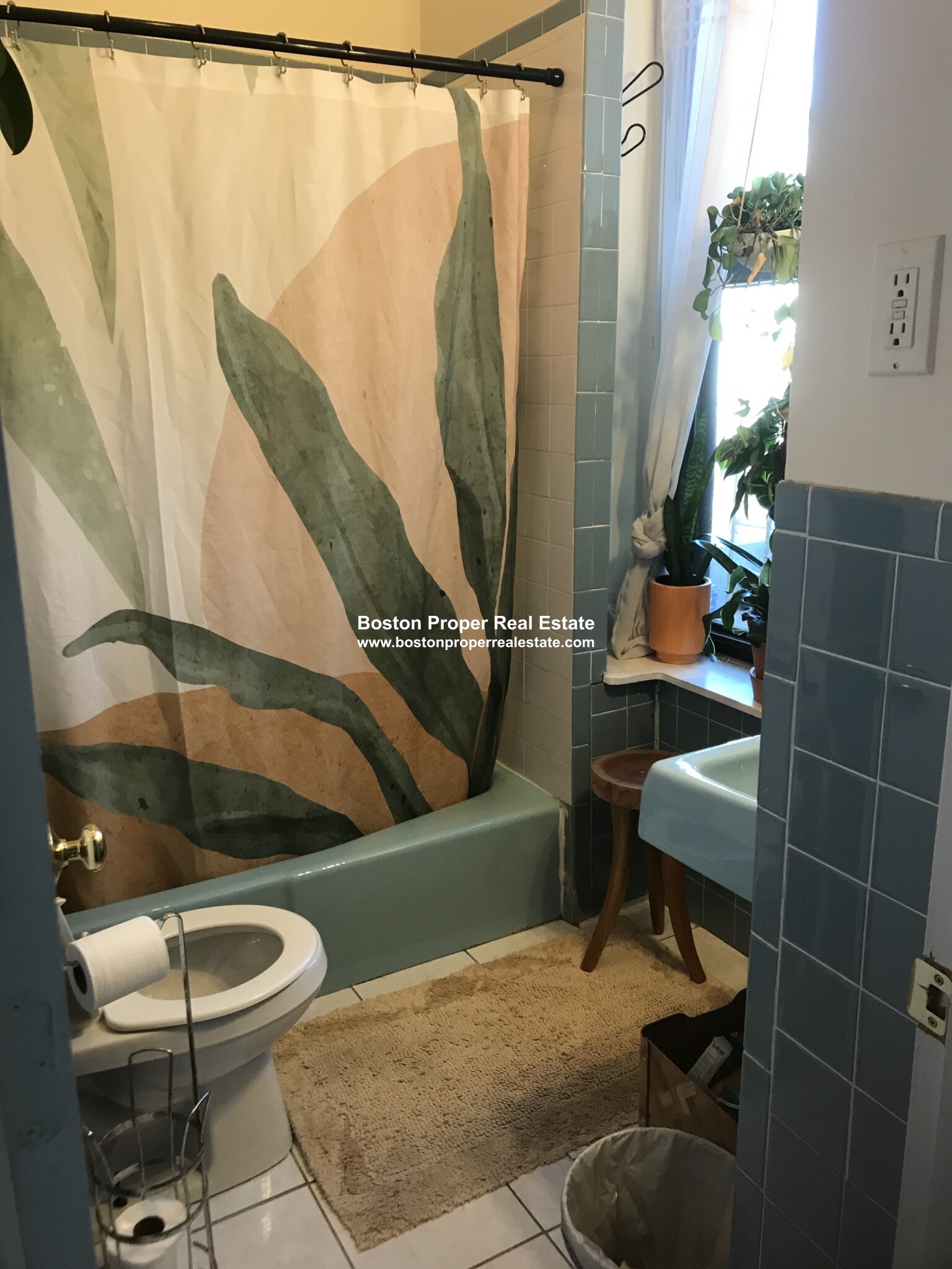 16 Hereford St, Back Bay