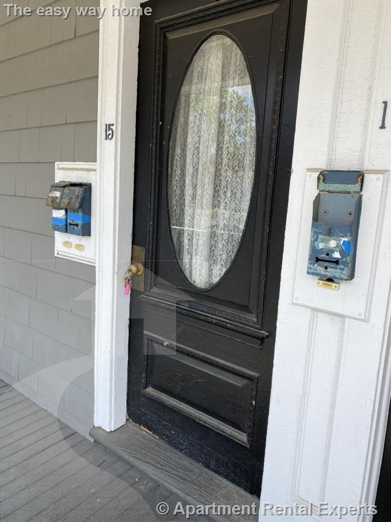 15 Farragut Ave, Teele Square