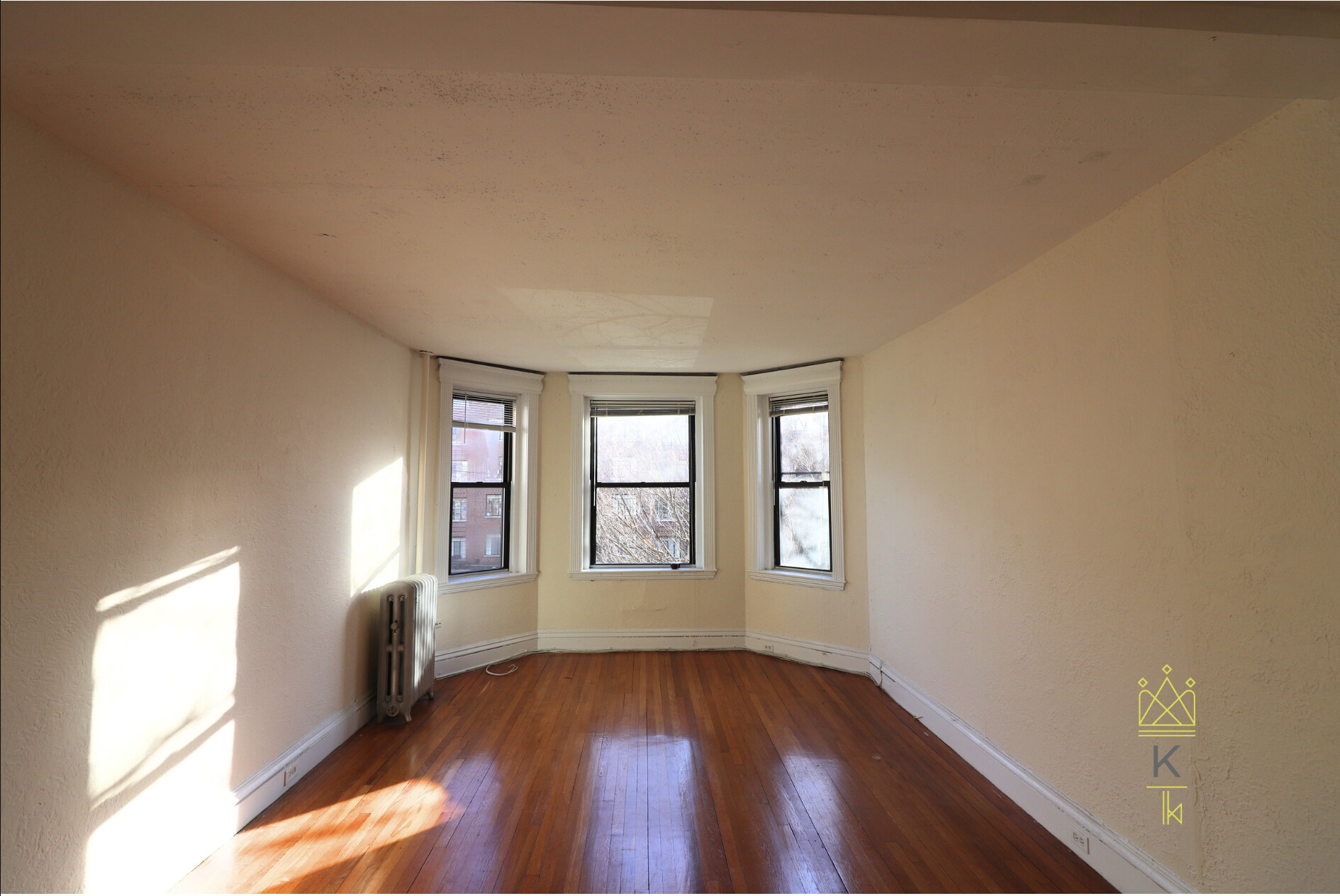 1959 Commonwealth Ave, Brighton