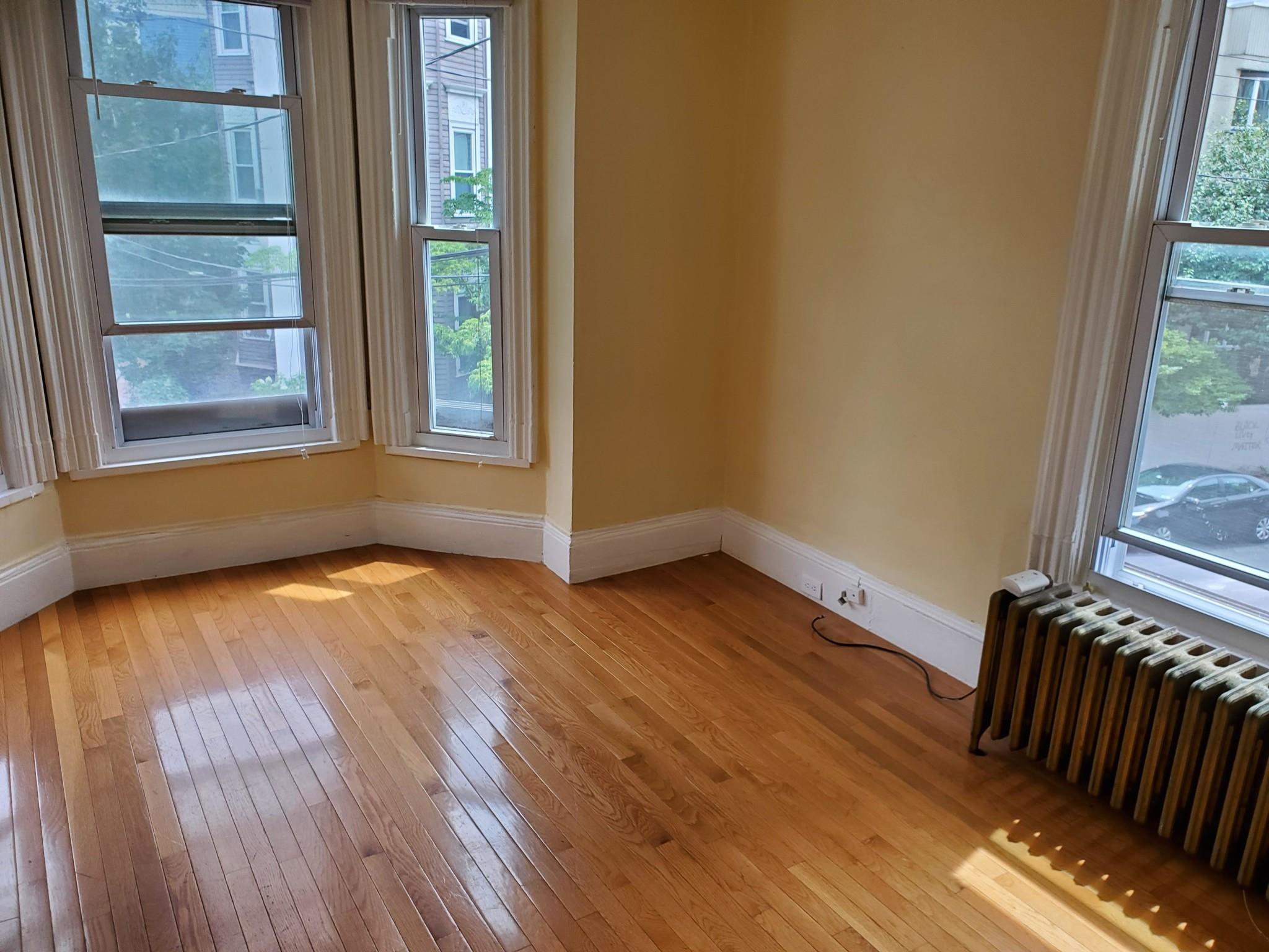 Studio bed, 1 bath apartment for rent at 89 Hancock St Unit 4, Central Square — photo 6 of 8