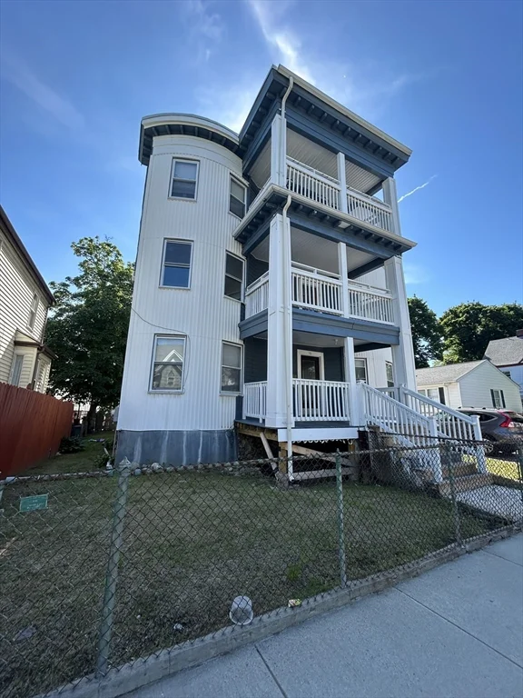 16 Peacevale Rd, Dorchester