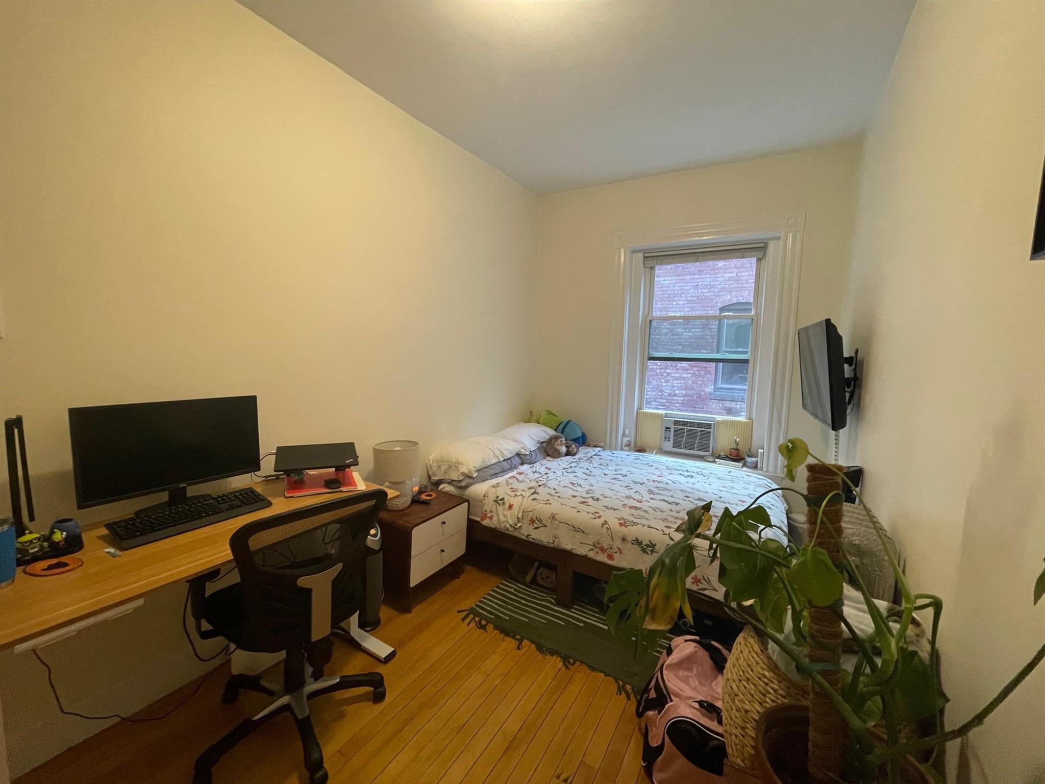 64 Vinal Ave, Prospect Hill