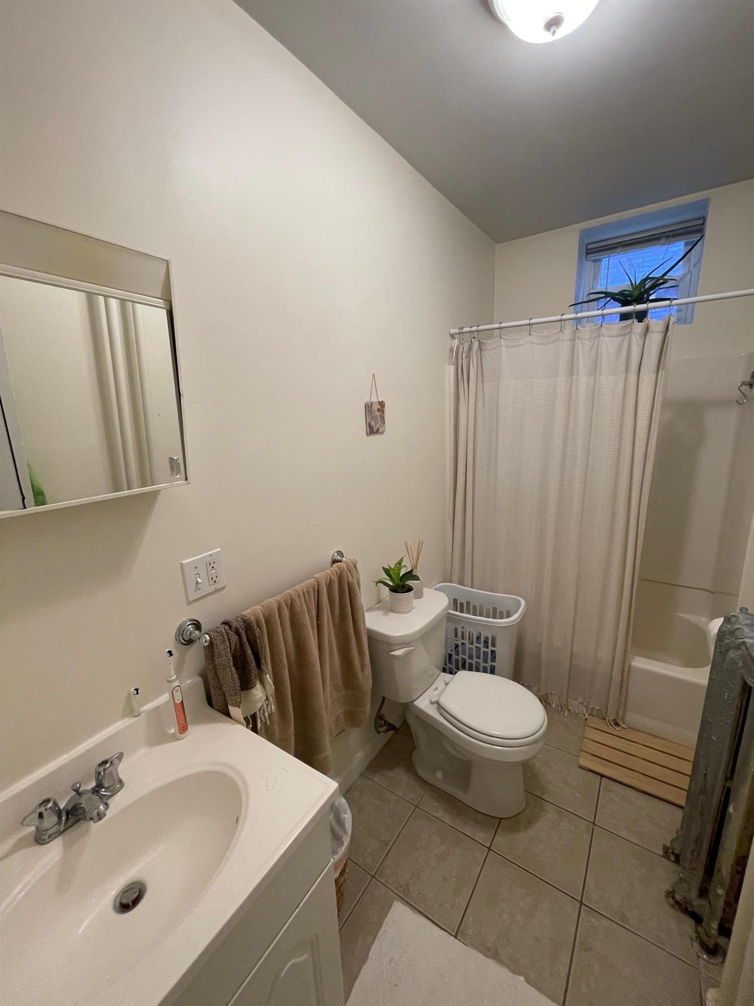 64 Vinal Ave, Prospect Hill