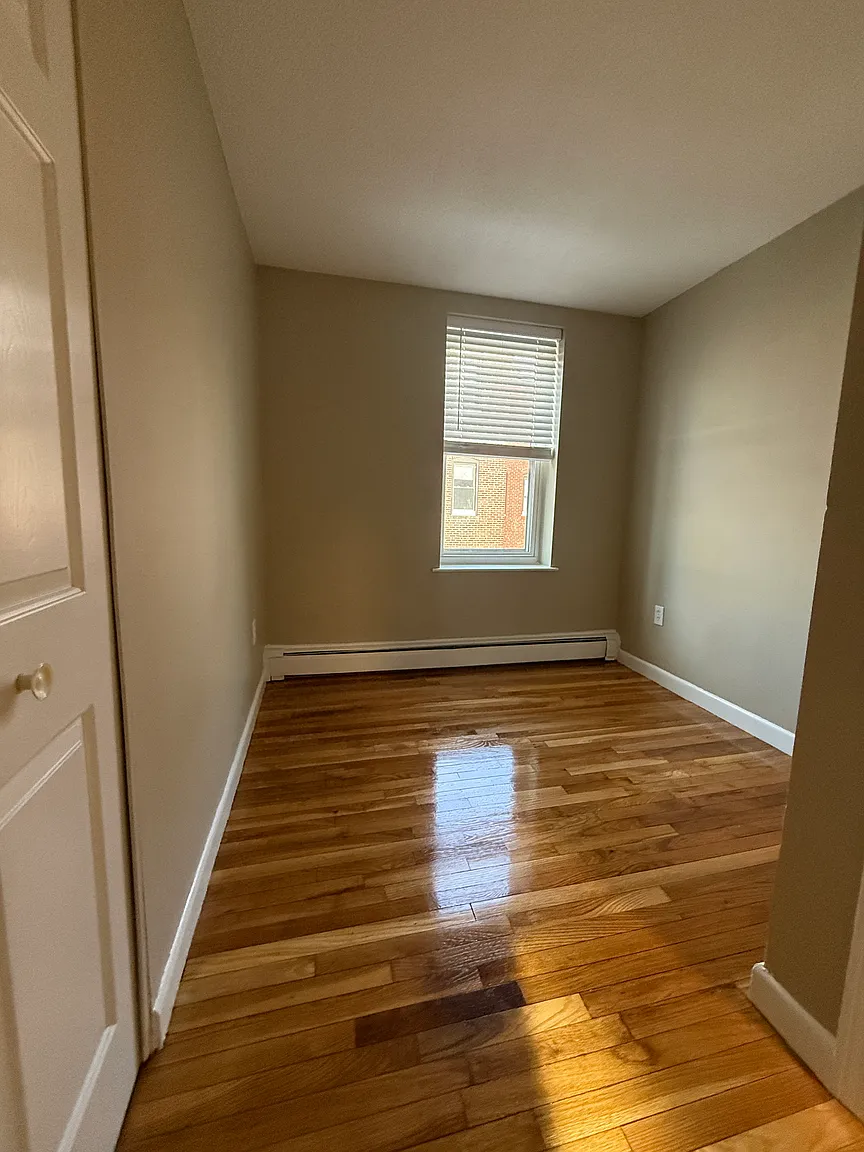 4 Albemarle Ct, Back Bay