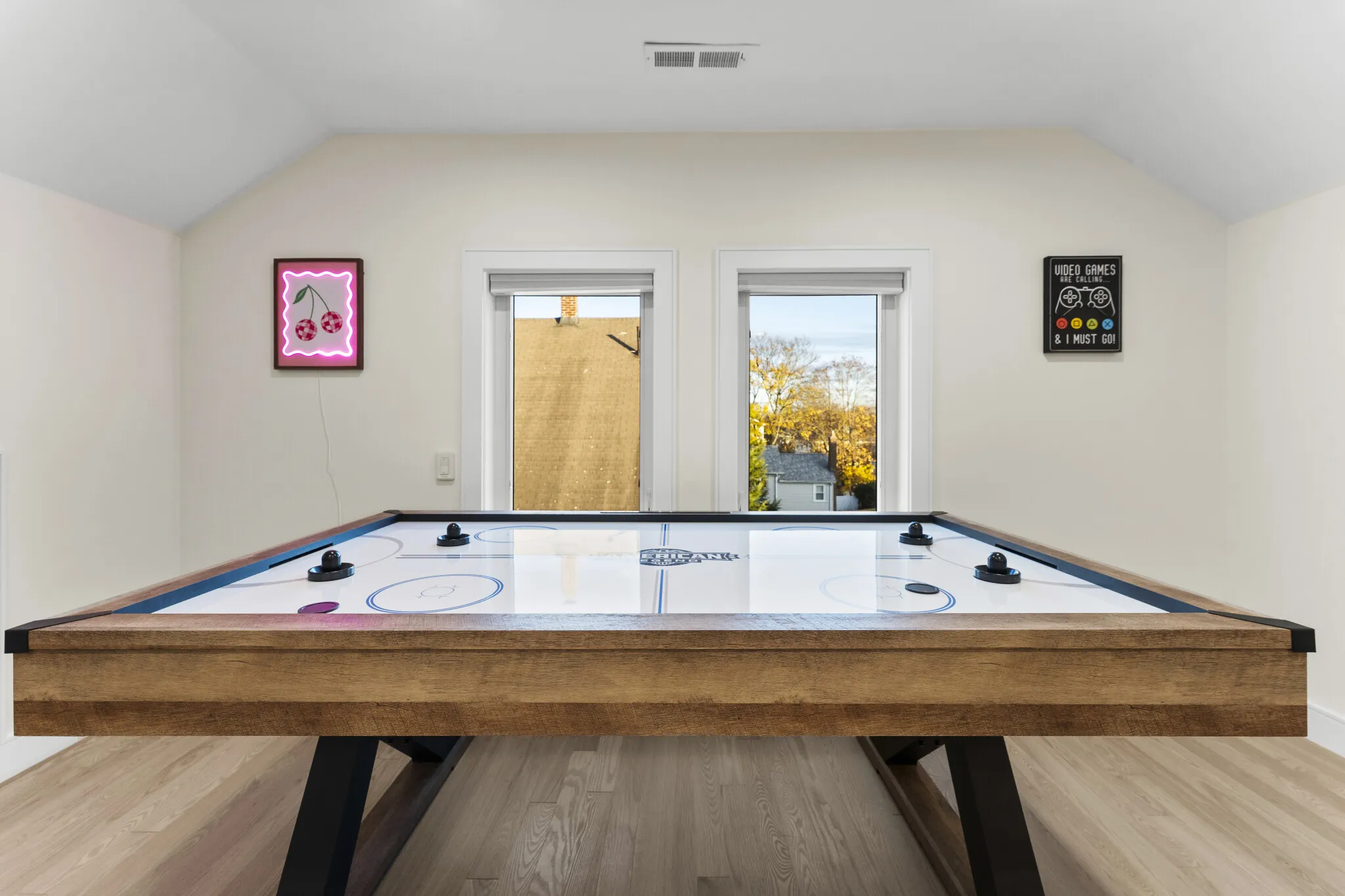 21 Bolton St, South Side