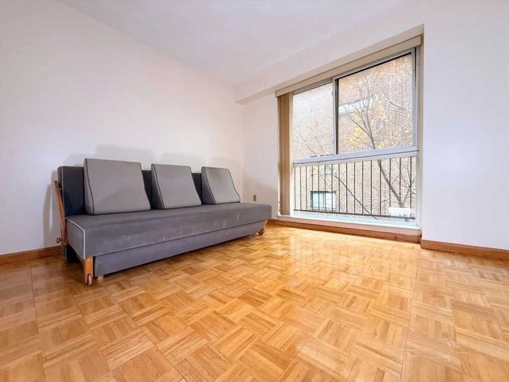 1850 Beacon St, Brookline