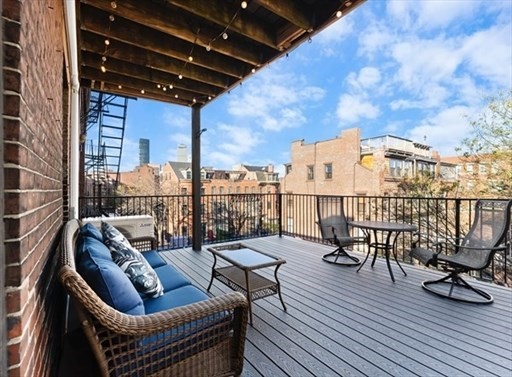 608 Massachusetts Ave, South End